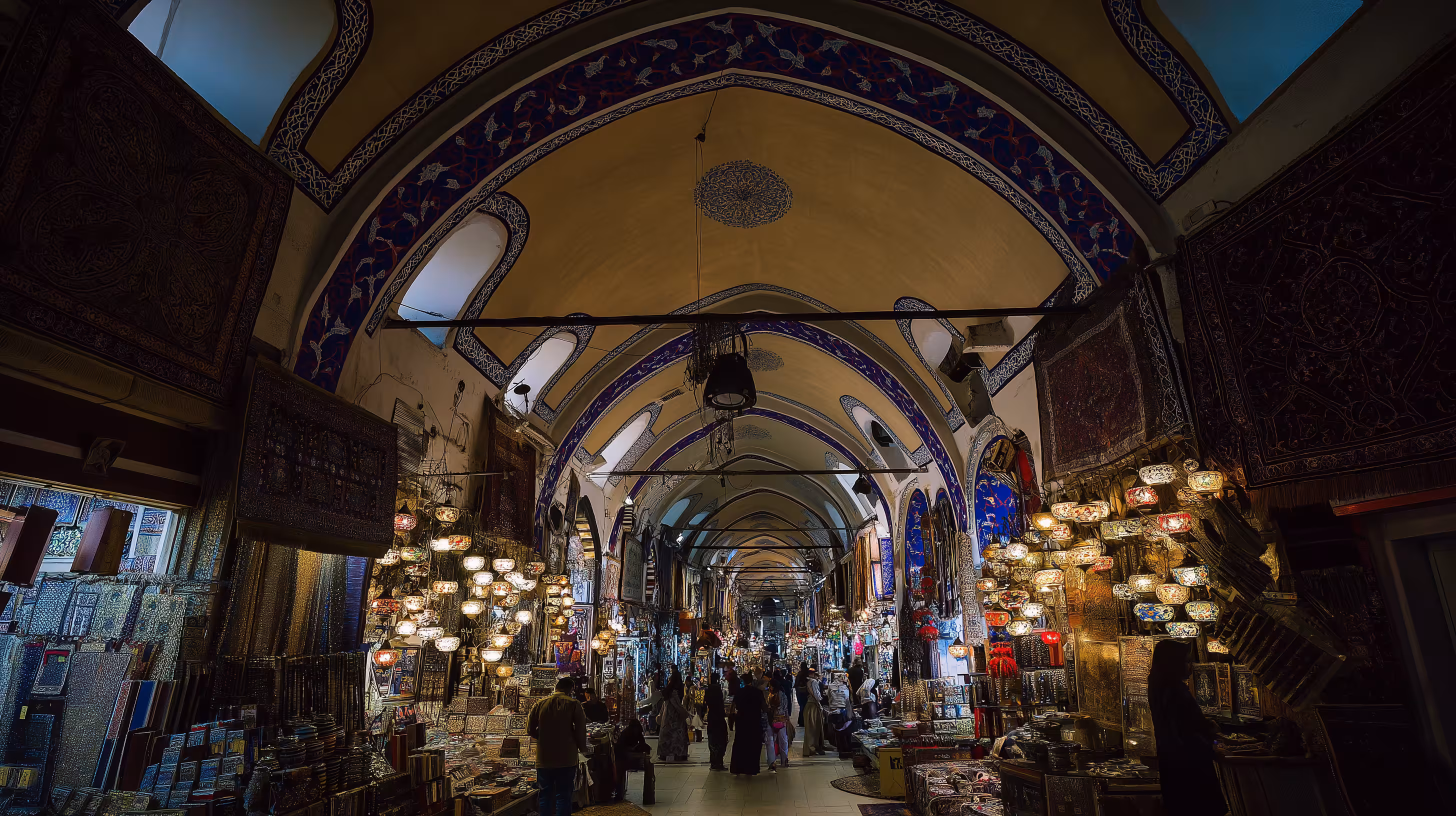 Sehenswürdigkeiten in - Istanbul Reiseguide: Hagia Sophia, Bosporus & Tipps